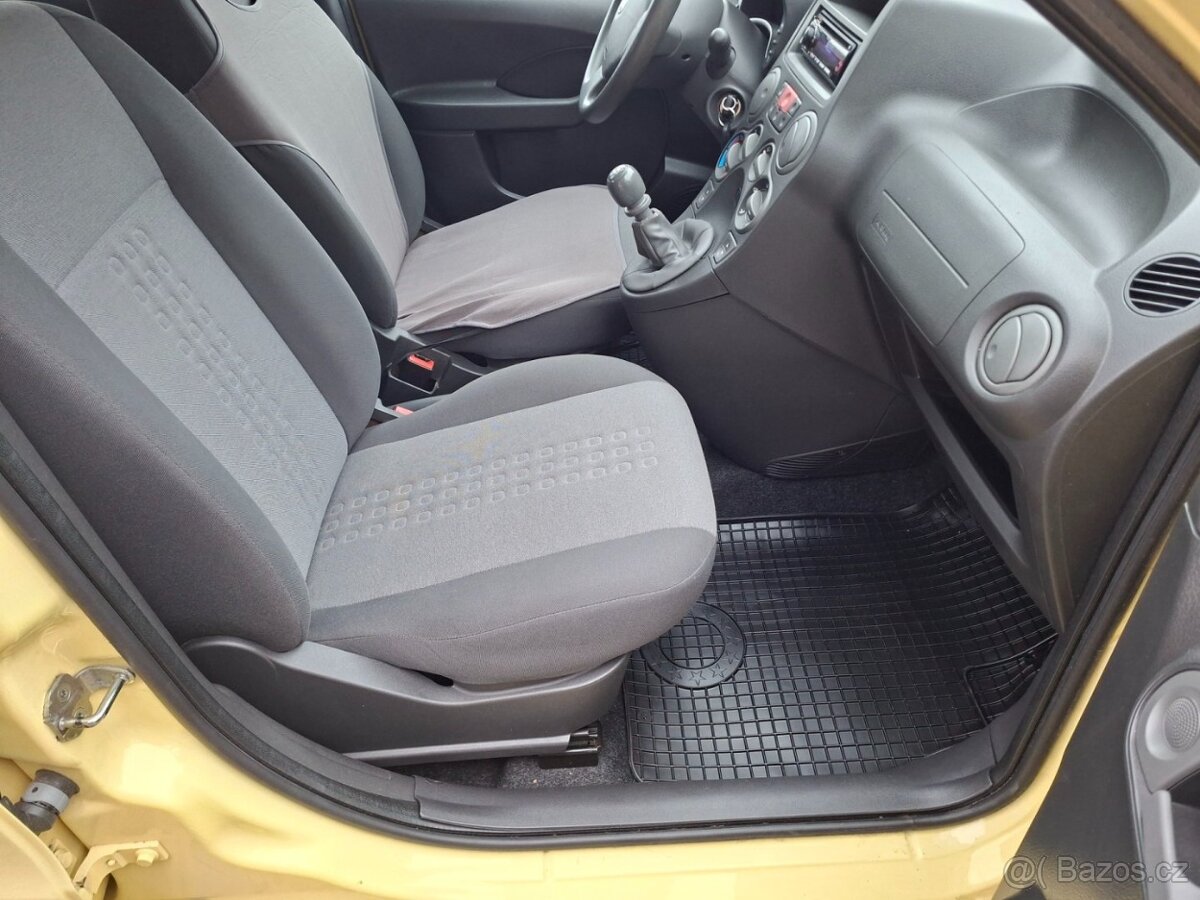 FIAT PANDA 1.2i 51kW -1.MAJITEL - 11