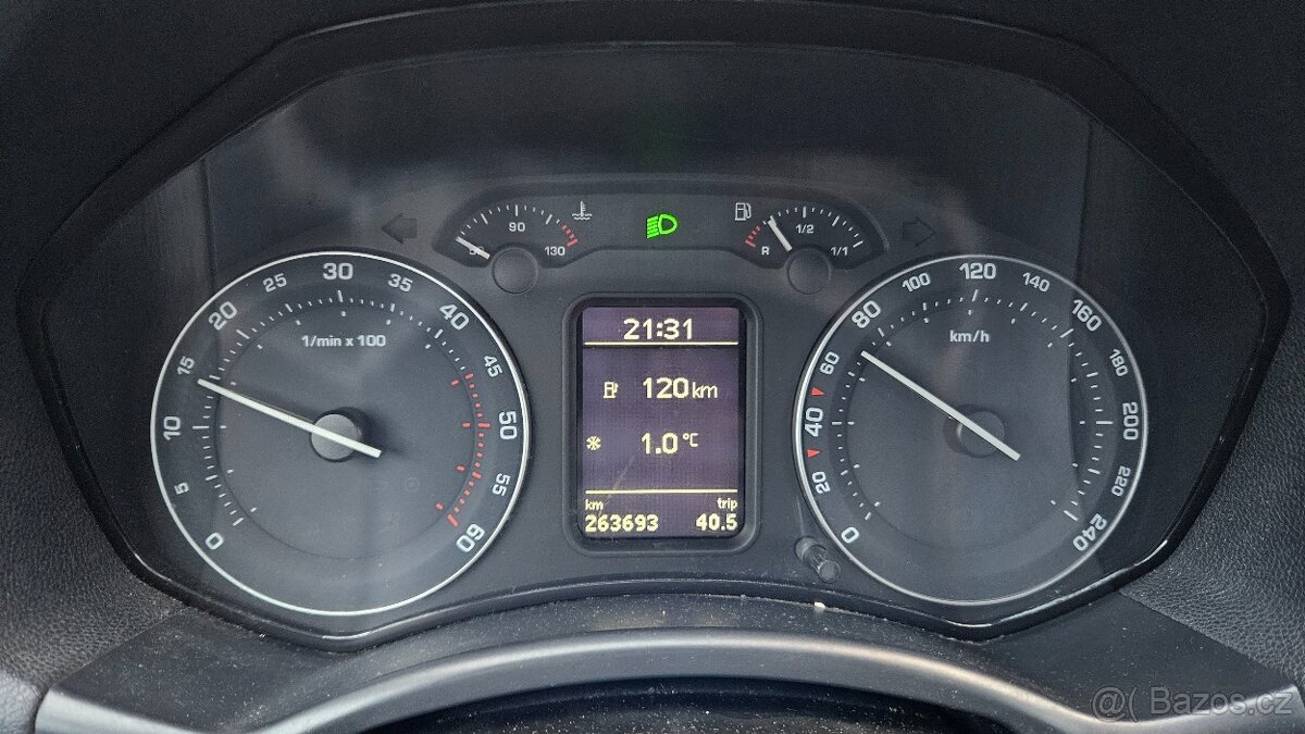 Škoda Octavia 2 1.9TDi 77kW, manuál, 1.majitel - 11