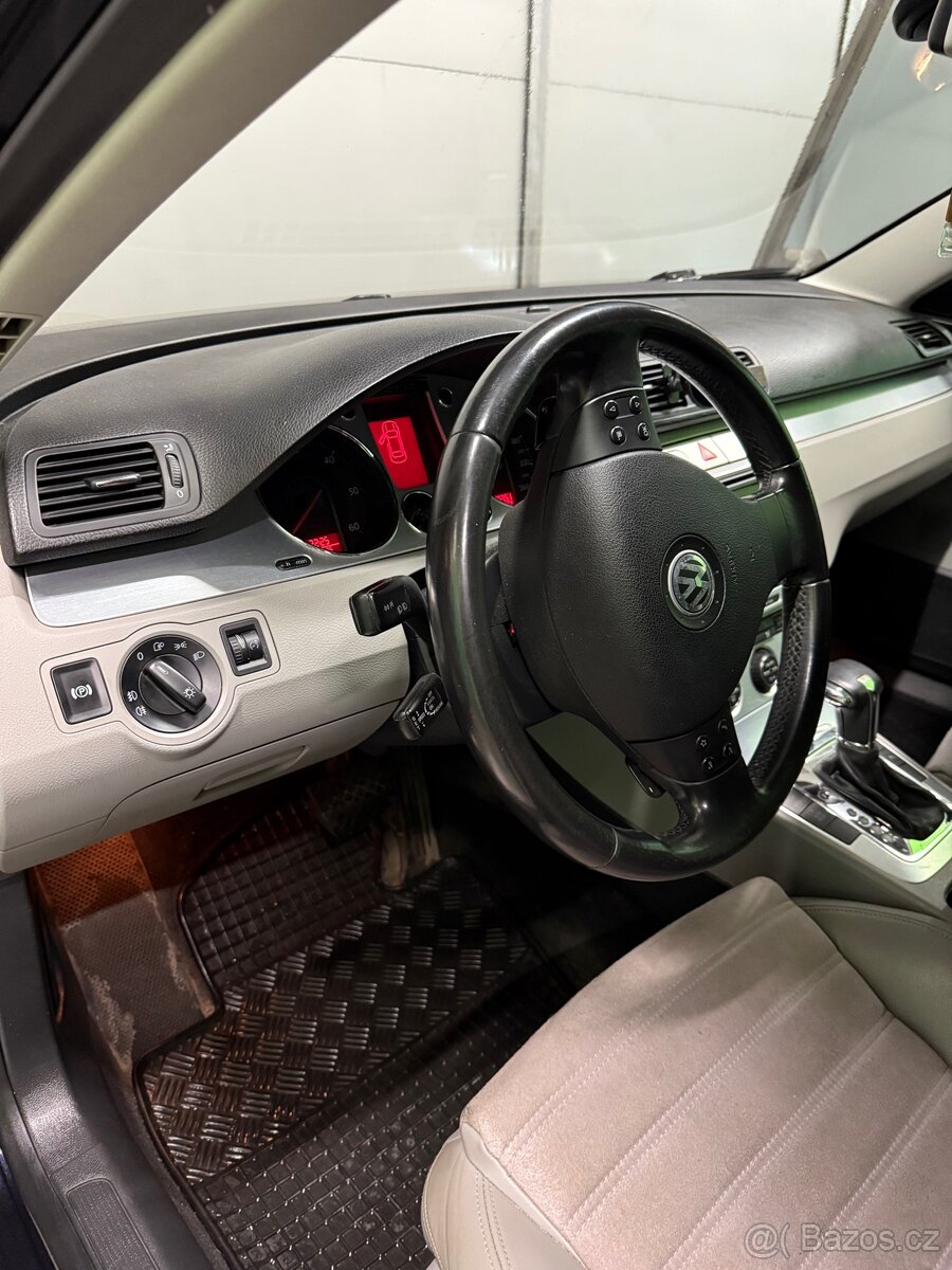 Volkswagen Passat 2.0 TDI 125Kw - 11