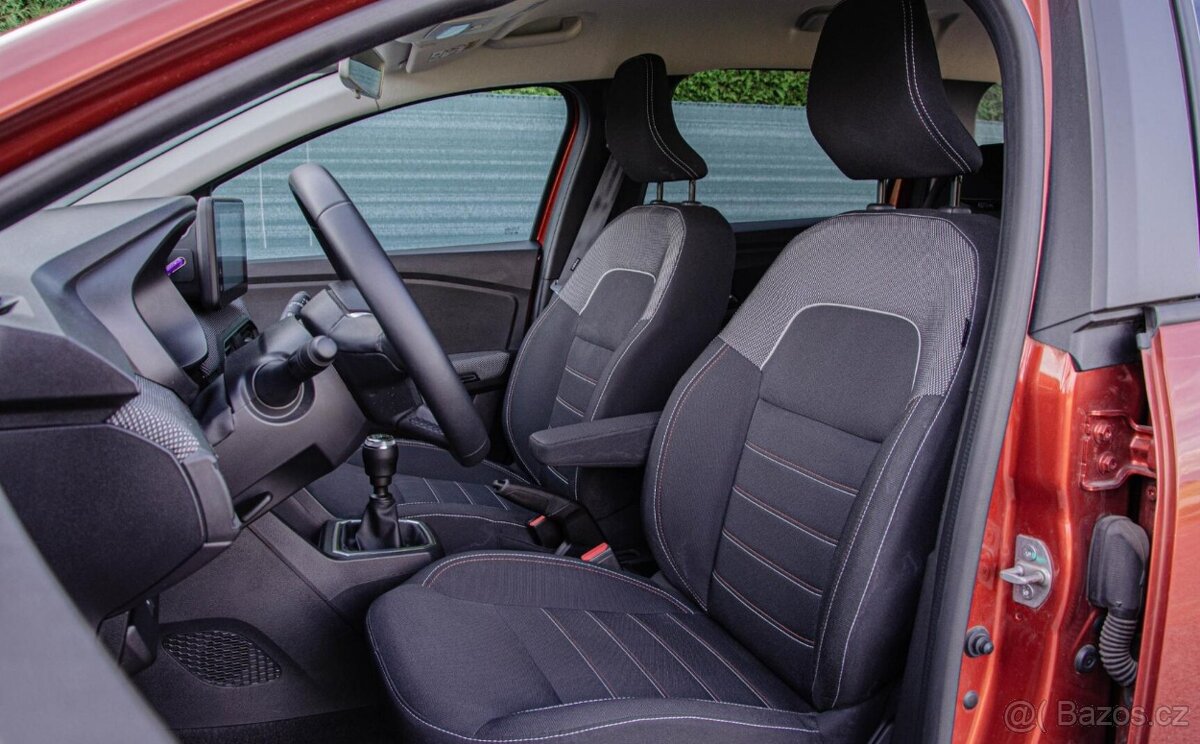 Dacia Jogger 1.0 TCe 110k Extreme 7 miest - 11