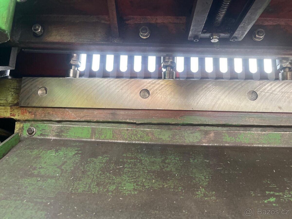 236. Tabulové nůžky NTE 2000/4 - 11