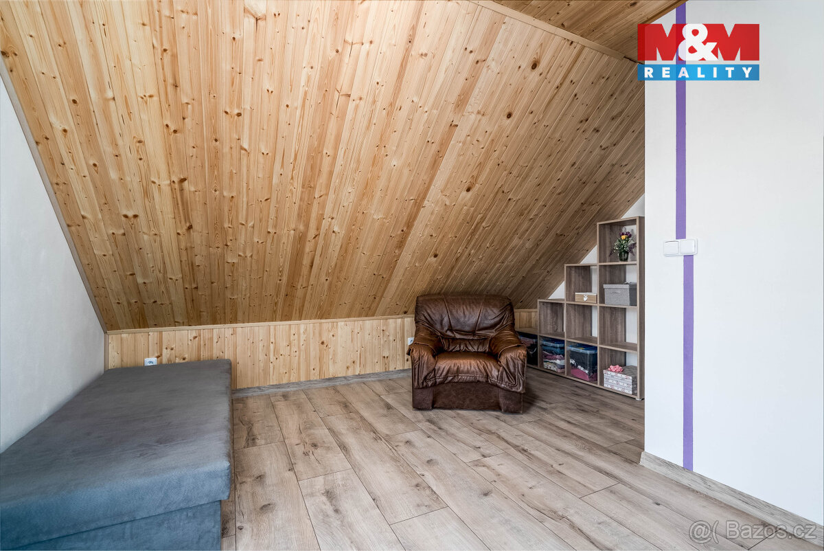 Prodej rodinného domu 5+1, 1205 m², Černá u Bohdanče - 11