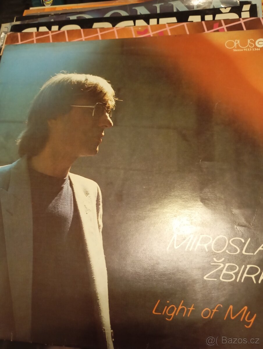 CD,Mc Lp a malý vinyl fota uvnitř - 11