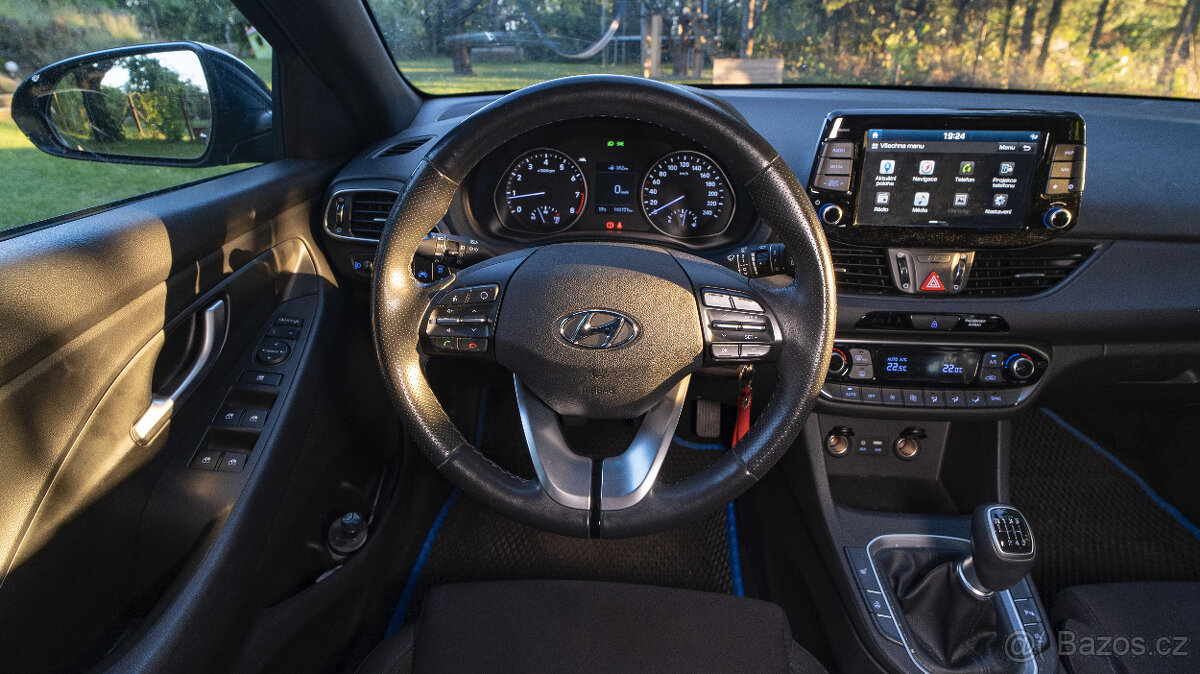 Hyundai i30 Kombi 1.4 T-GDI (140 koní) - manual - 11