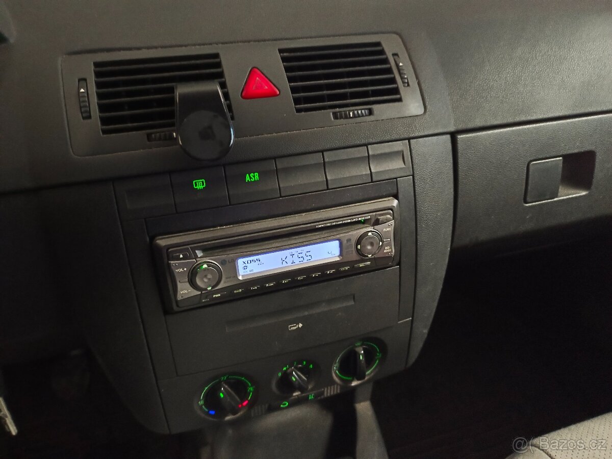 Škoda Fabia 1.2 HTP, 2006, tažné, klima - 11