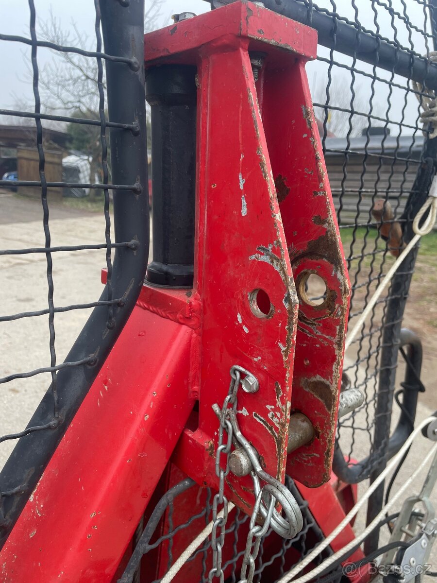 Naviják za traktor Tajfun 5T -krásný stav—kardan v ceně- - 11