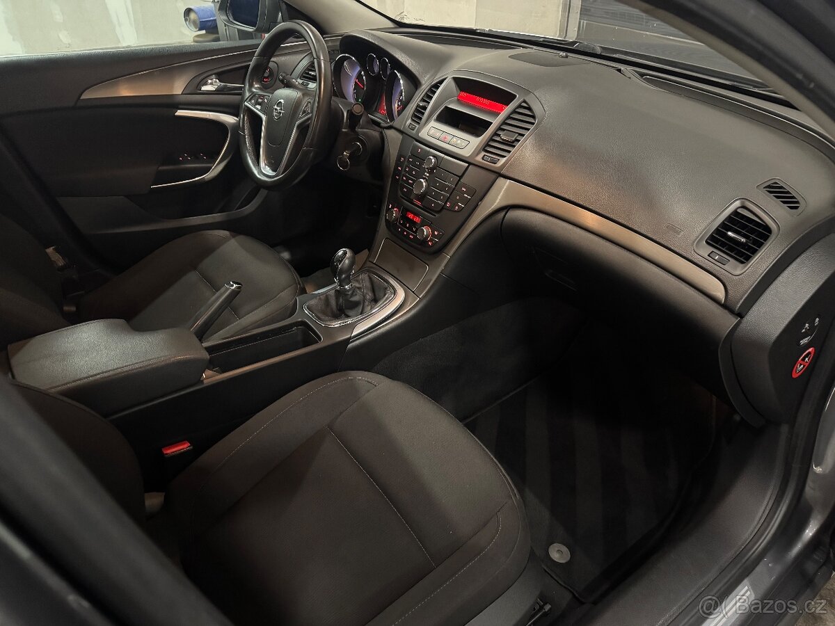 Opel Insignia 2.0 CDTI 96kw - 11
