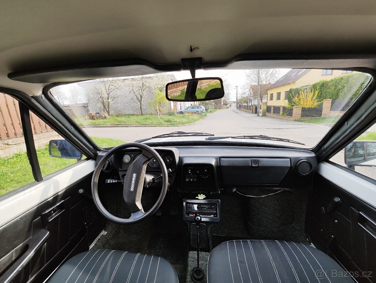 Škoda 120 L - 11