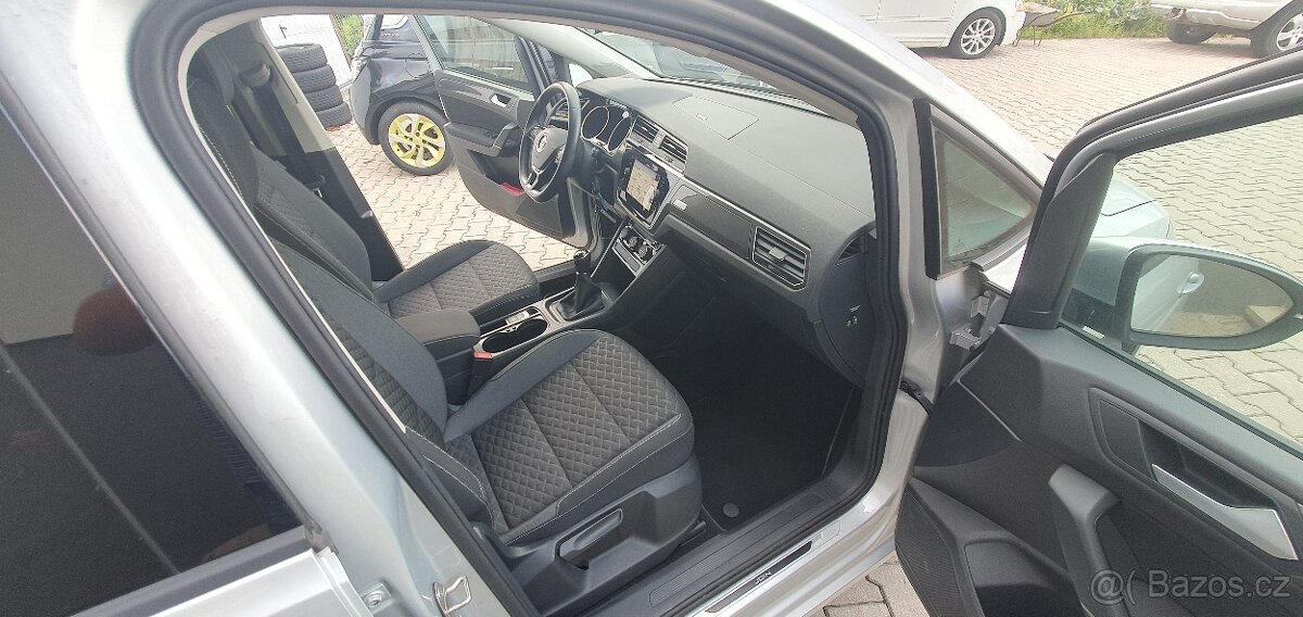 VOLKSWAGEN TOURAN JOIN 1.2TSI 81KW 7MÍST LED NAVI TOP STAV - 11