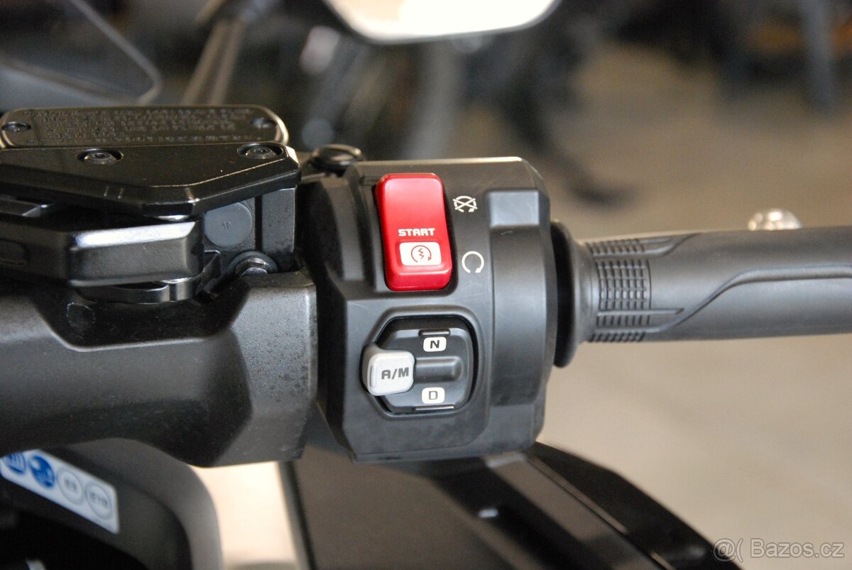 Honda Forza 750 - PŮVOD ČR,1.maj,DPH,serviska,krásný stav - 11