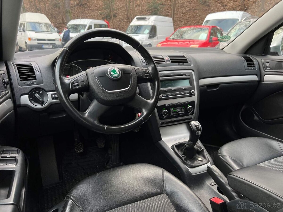 Škoda Octavia 2.0 TDI CR 103 kW tažné klima tempomat 2011 - 11
