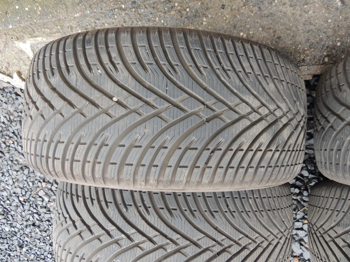 4ks zimních pneu Kleber 225/40/18 HP3,dot 31/24,7,5-8mm - 11