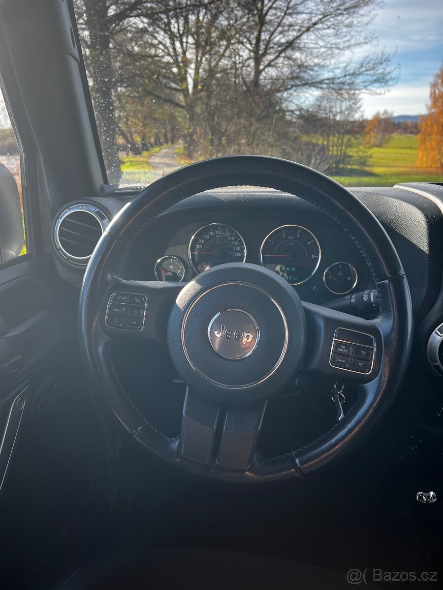Jeep Wrangler 2.8, nafta, 2015 - 11