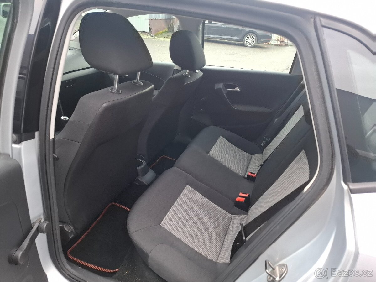 POLO 1.2 12V r.10 170000 km-doloženo, VELMI SOLIDNÍ, PO STK - 11
