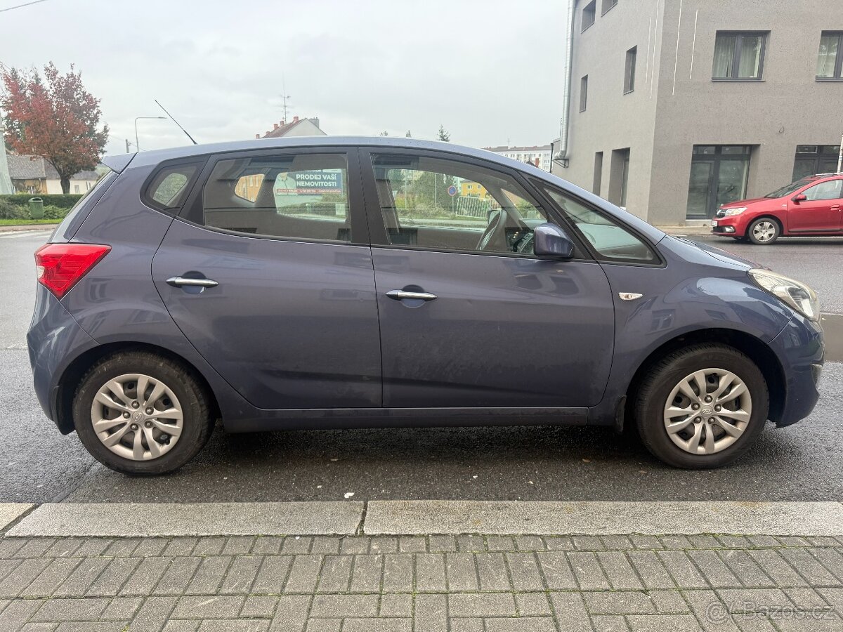 Hyundai IX20 1,4 LPG - 11