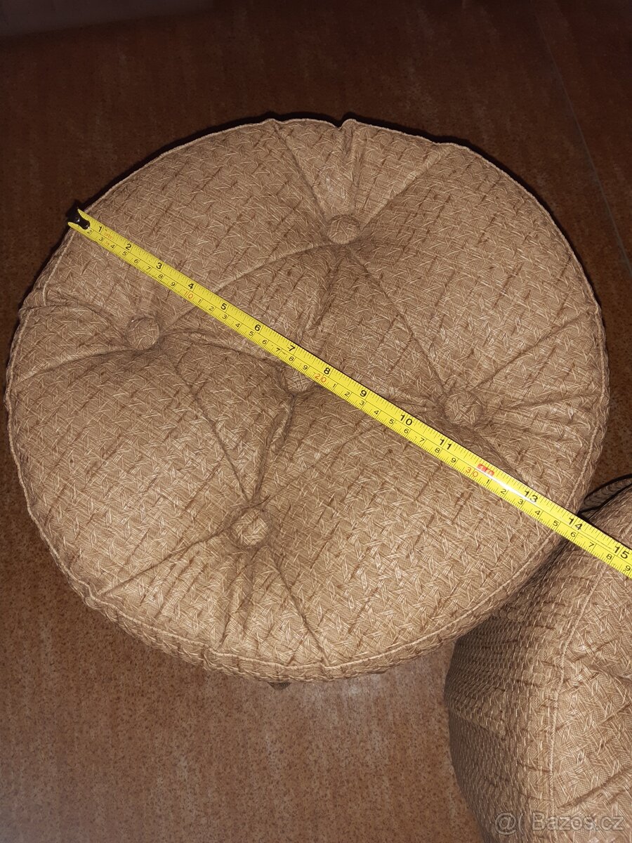 Taburety s úložným prostorem - 11