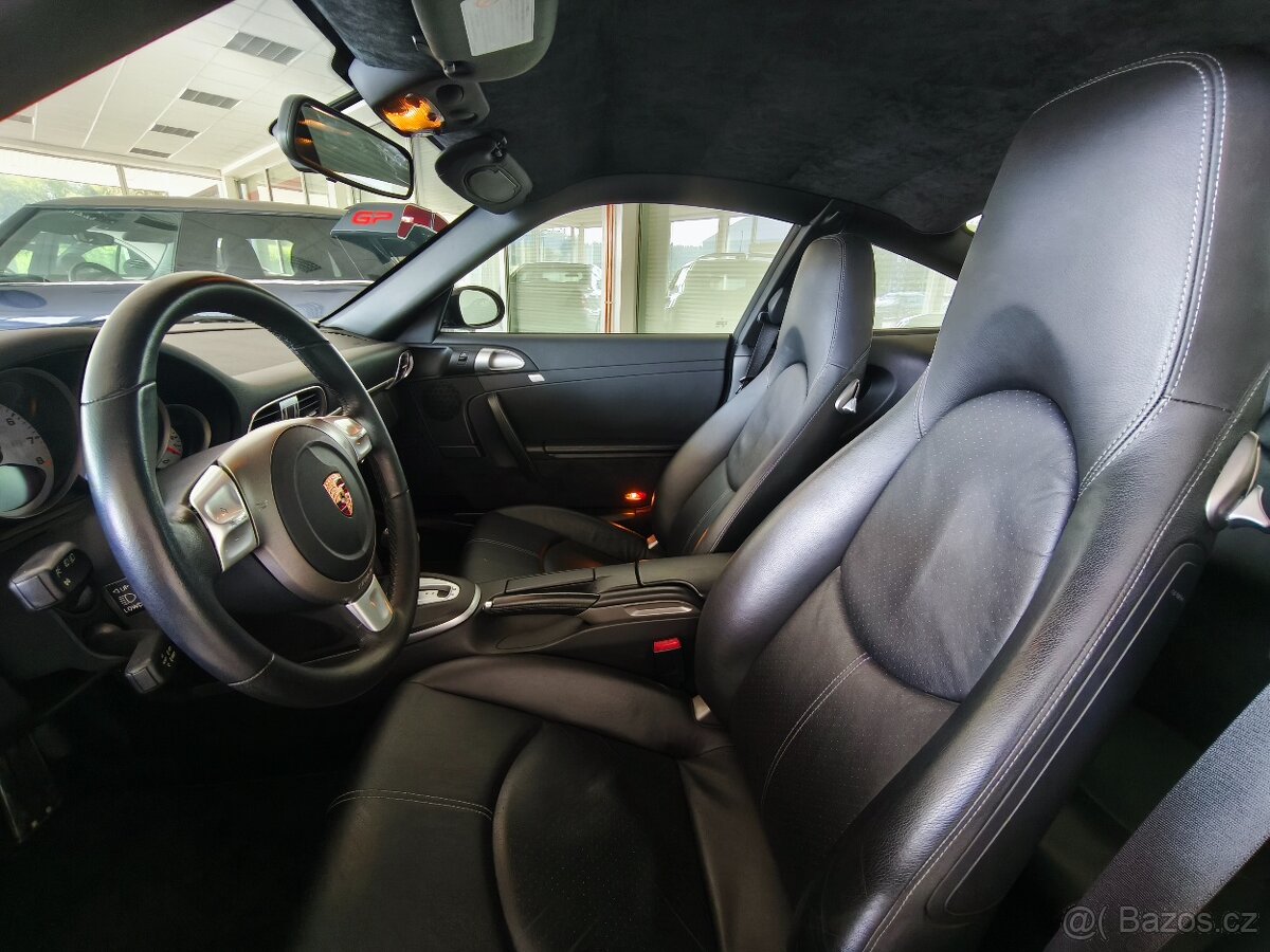 Porsche 911 Carrera S - 11