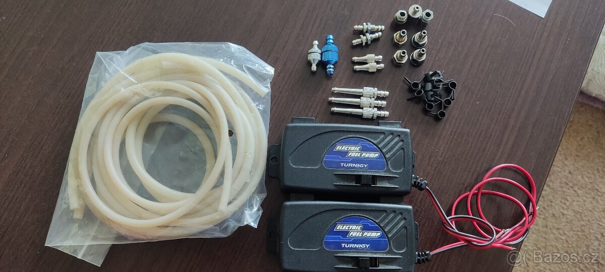 Vrtule, serva, palivové pumpy, olej......... - 11