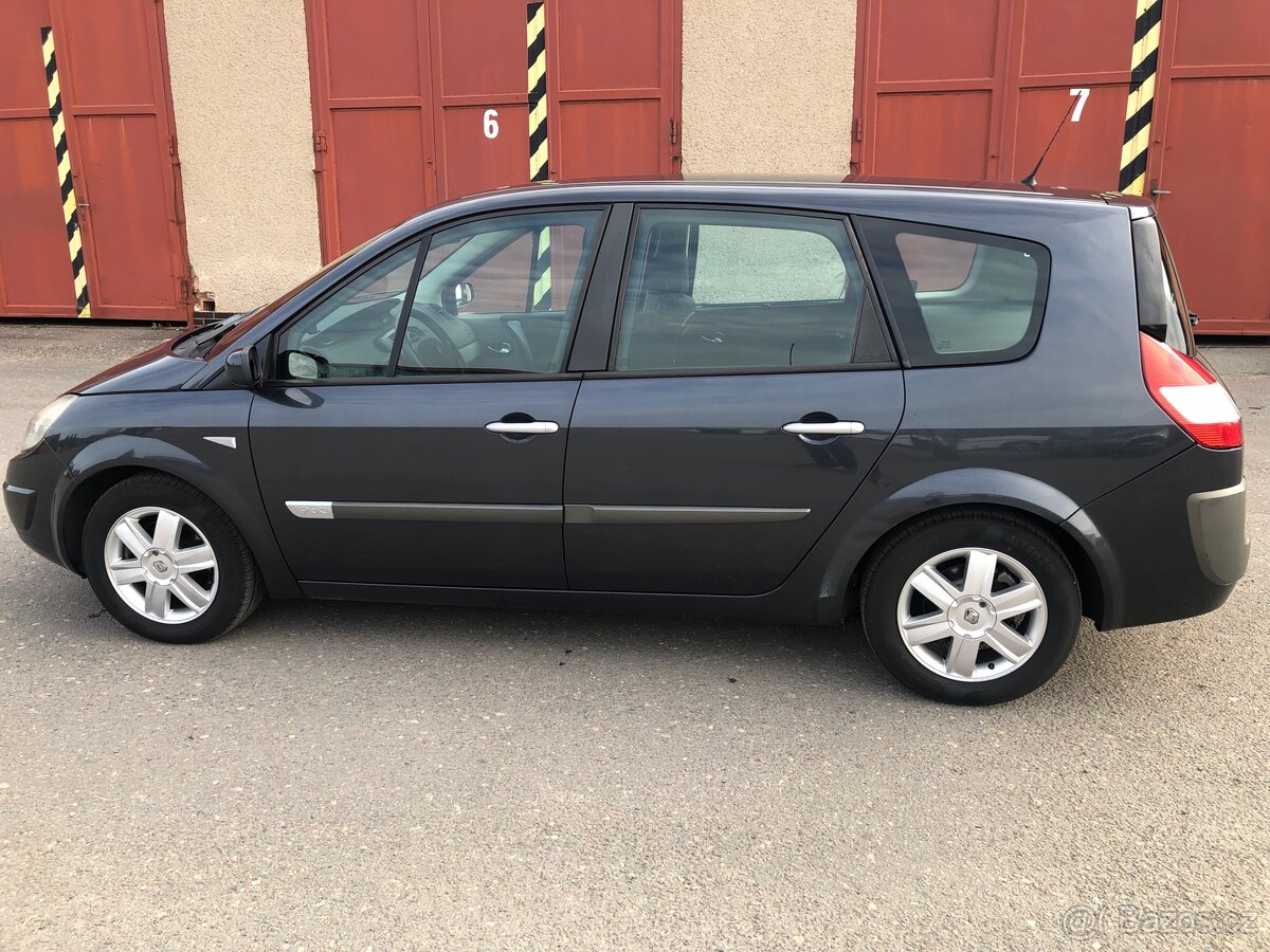 Renault Mégane grand scenic - 11