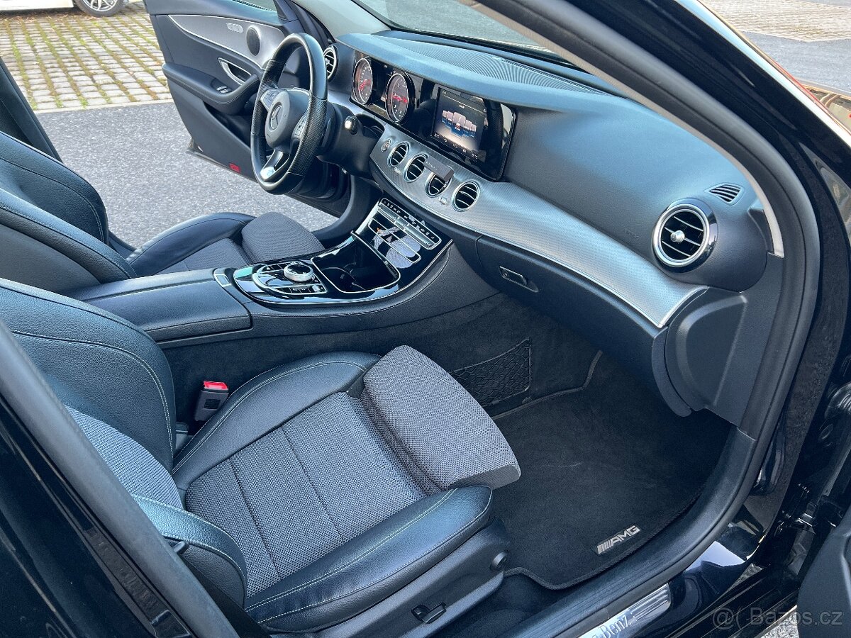 MERCEDES-BENZ E220d - 11