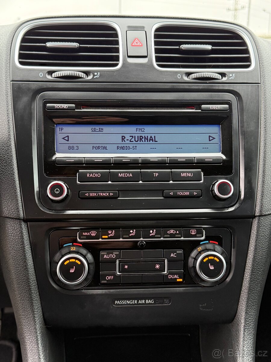 Volkswagen Golf VI • 1.4 TSI 90 kW • NOVÉ ROZVODY • 2 x pneu - 11