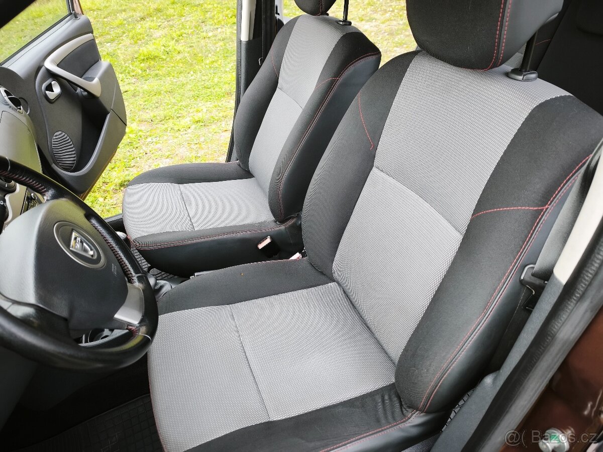 Dacia Duster, 1,5 DCi 81kw 4x4 1. majitel , DPH - 11