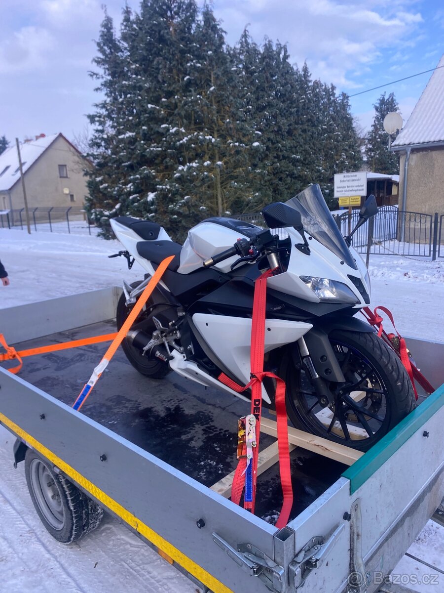 Yamaha YZF R125 - 11