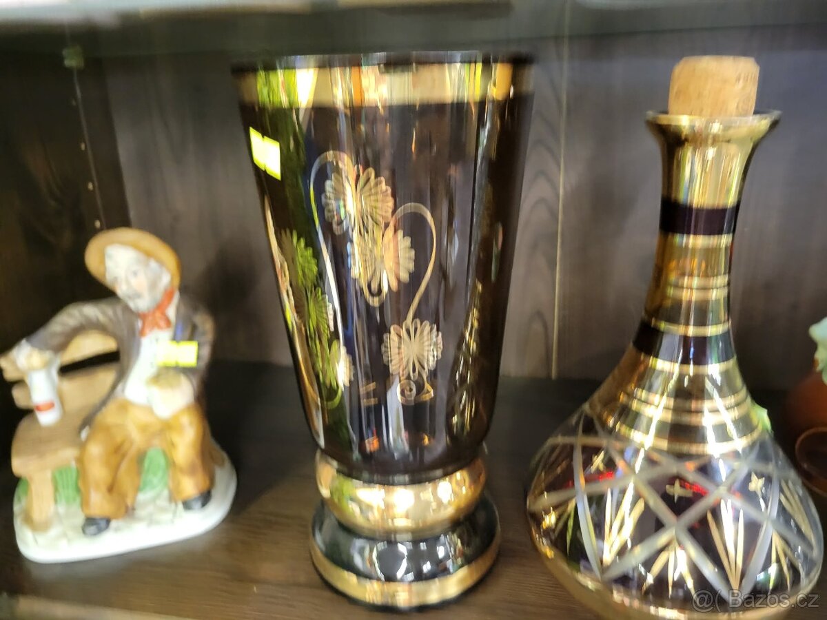 Křišťál a porcelán - 11