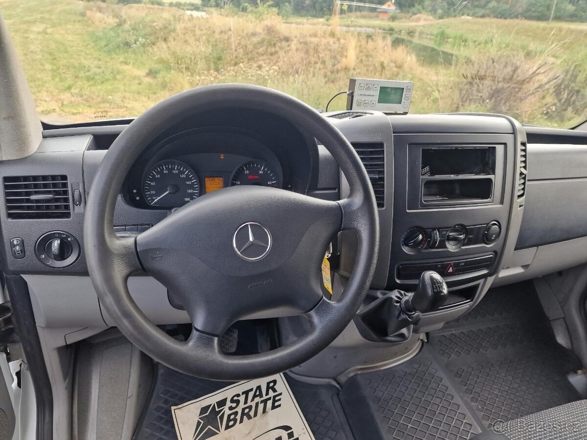 Mervedes Sprinter 7 míst Valník 159 tis km - 11