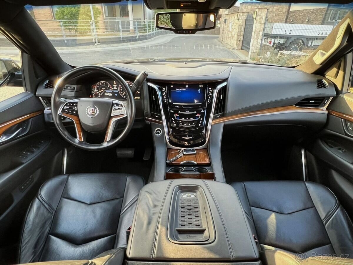 Cadillac Escalade Luxury Sport CUSTOM ALL-BLACK - 11