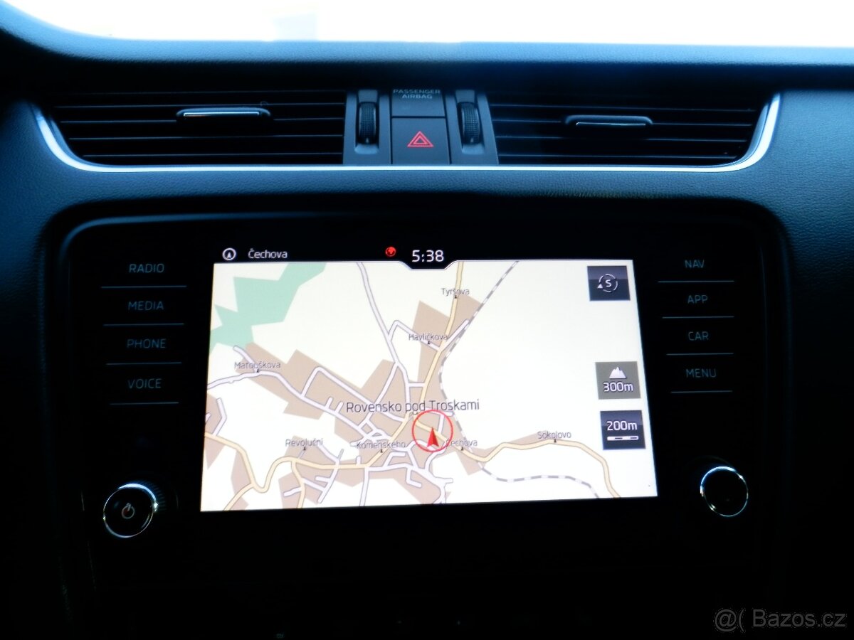 Š.OCTAVIA III 2,0 TDI 110 KW TOP STAV NAVI Nový ROZVOD - 11