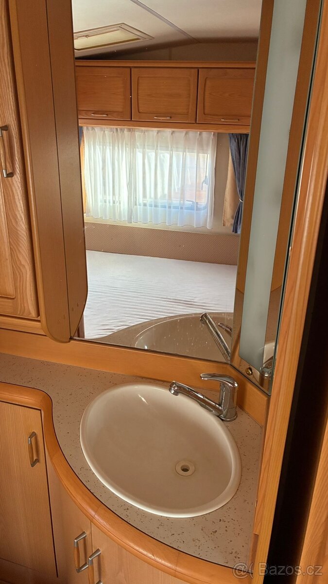 Hobby 460 UFE, Mover, Solár, Nosič Kol, Hezký stav - 11