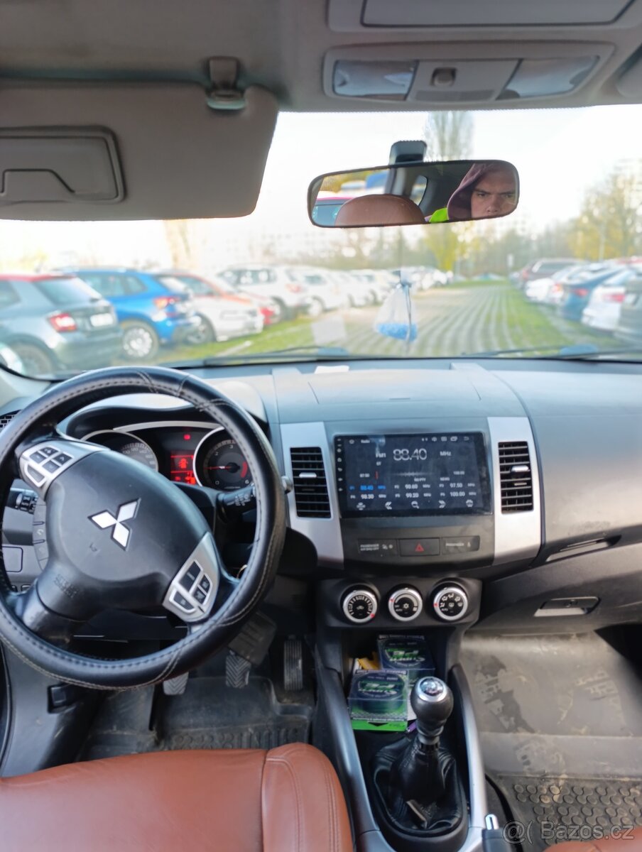 Prodám Mitsubishi Outlander 2.0 103 kw - 11
