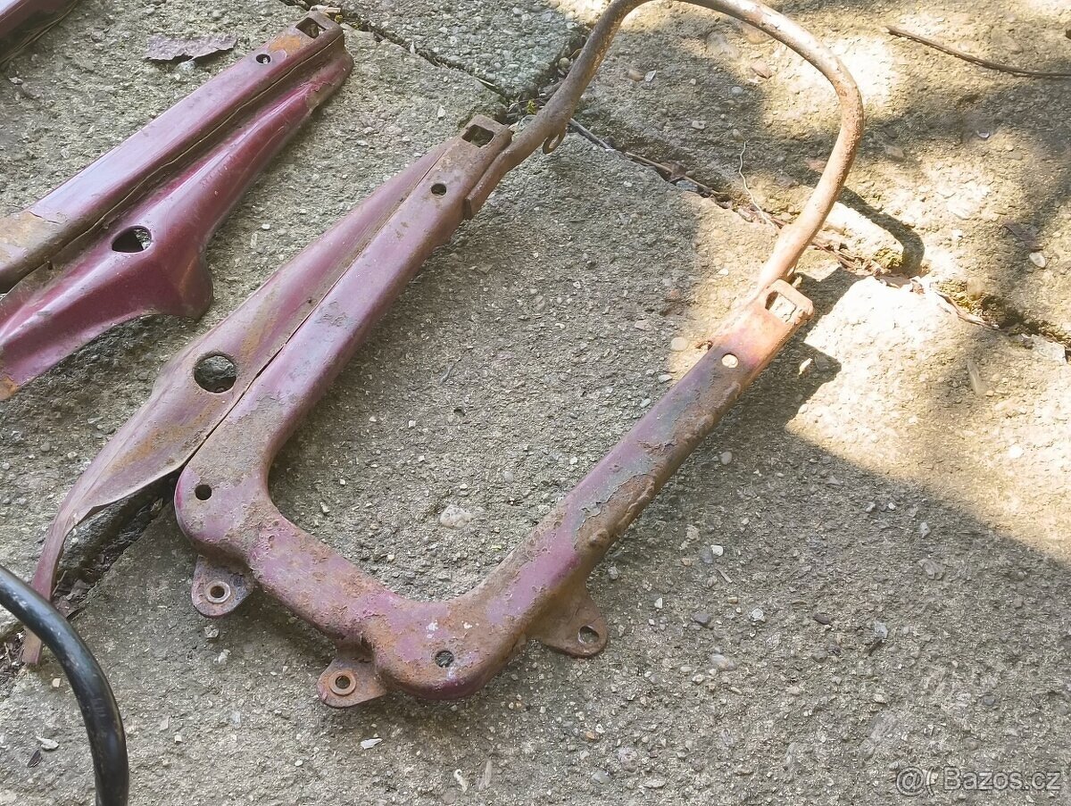 Podsedlový plech rámeček Jawa ČZ 125 175 250 350 353 354 450 - 11