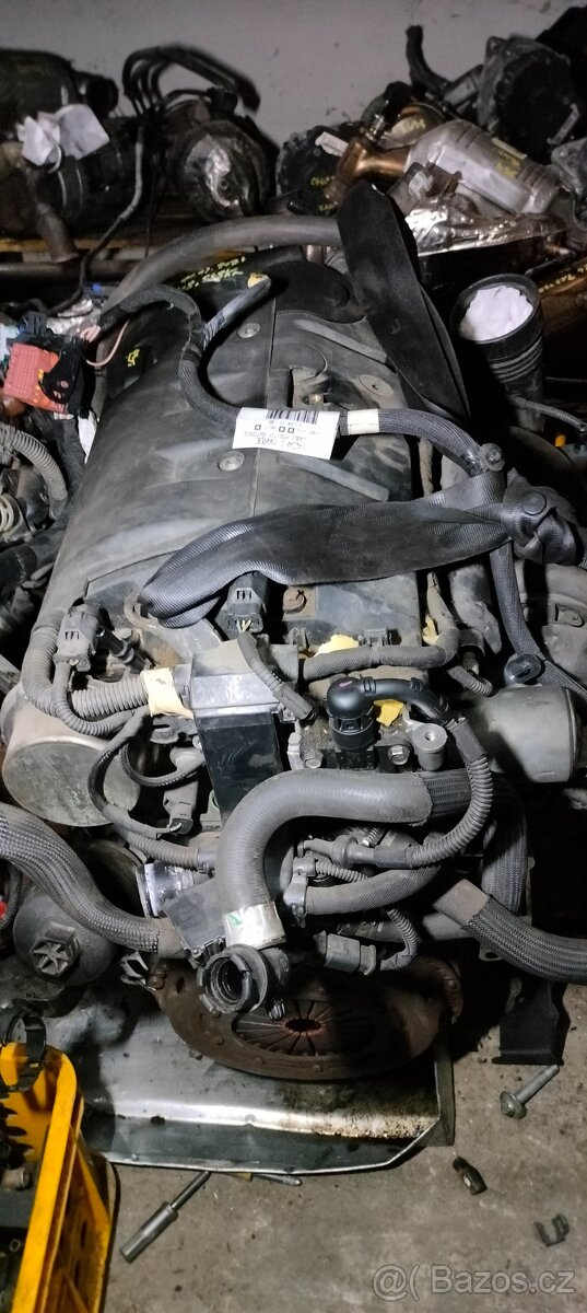 Motor benzín PSA - 11