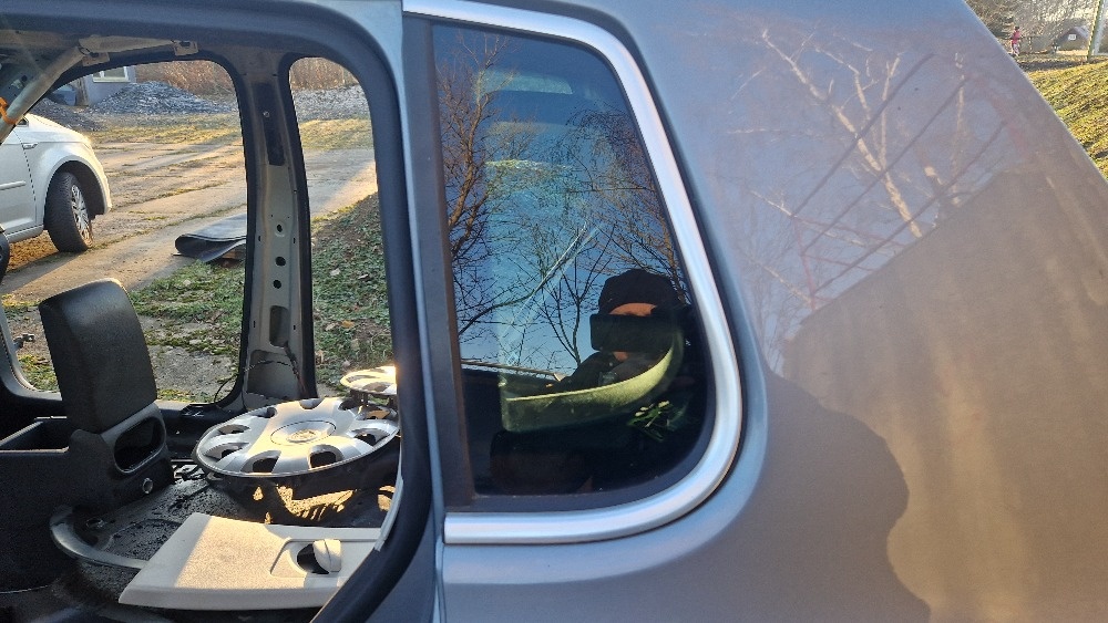 vw tiguan 5No starší i něco fac + karoserie viz obr blatníky - 11