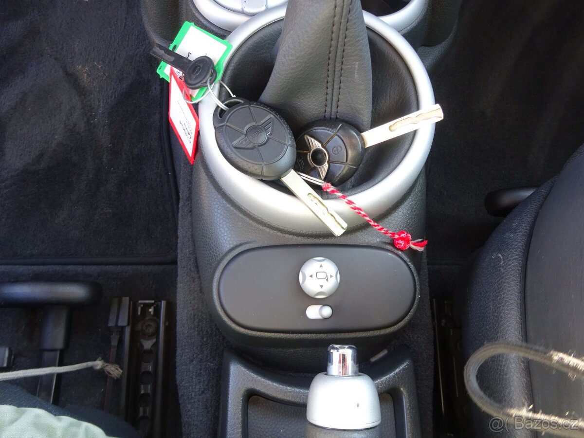 Mini Cooper 1.6i r.v.2005 (85 kw) - 11