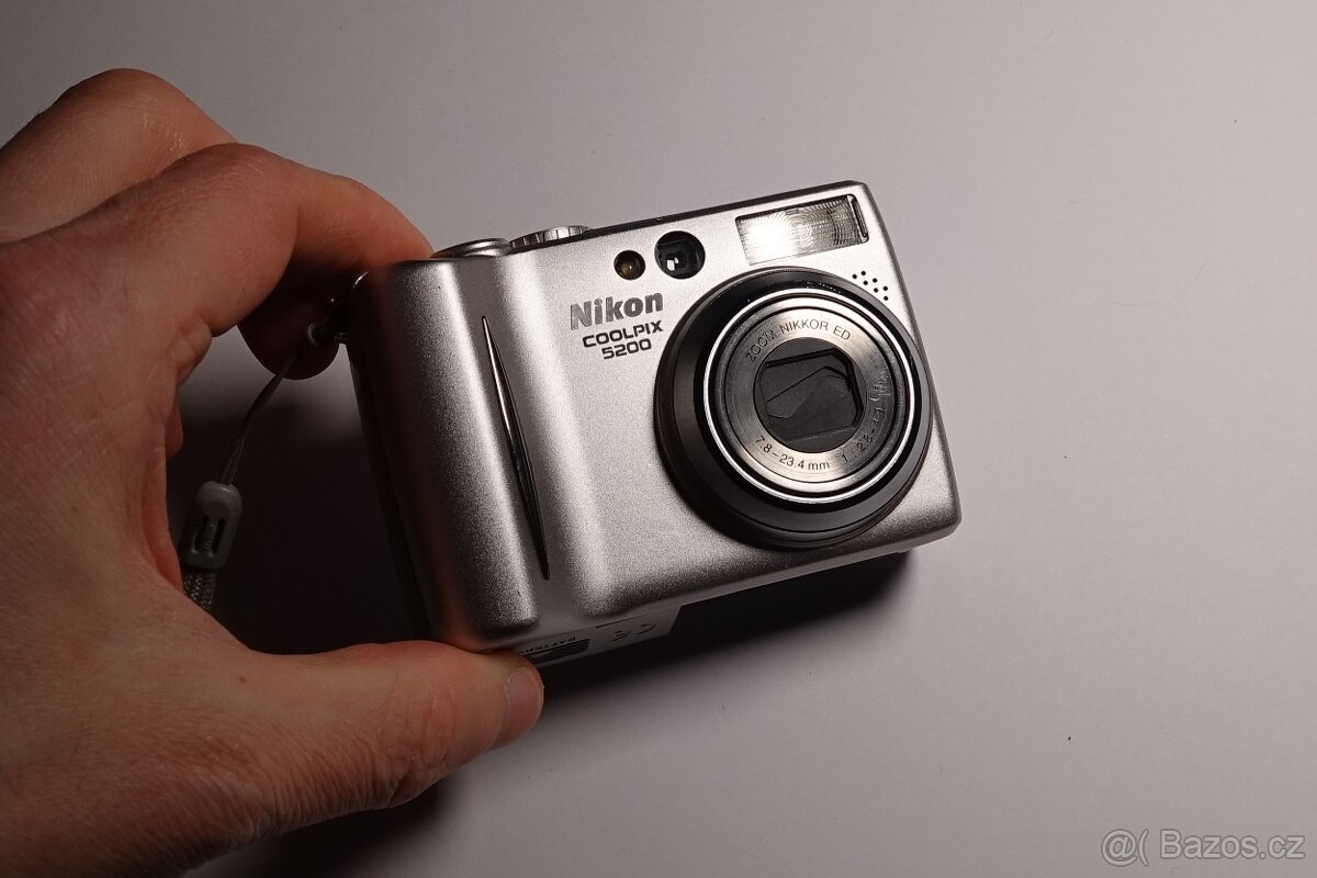 NIKON Coolpix 5200 - 11