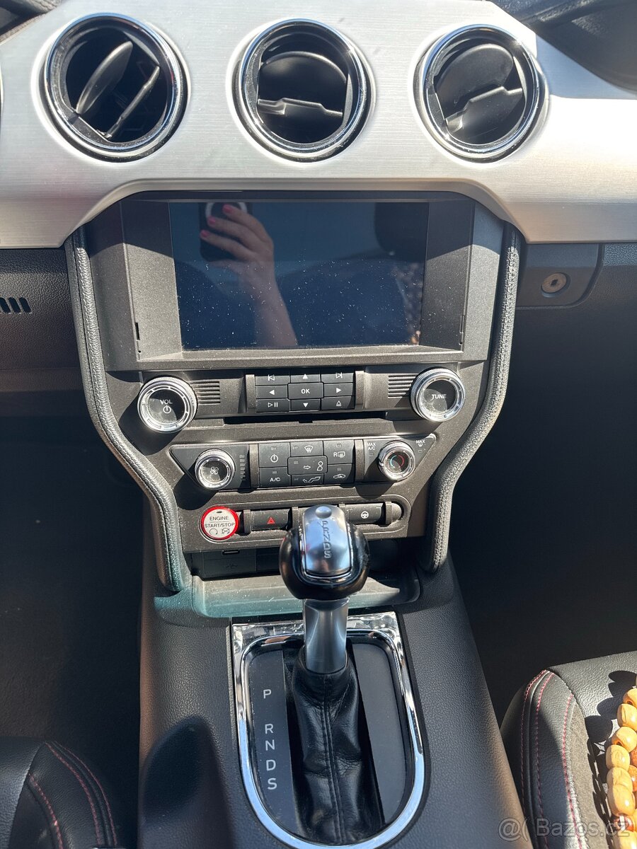 Ford Mustang 3.7L V6 224 kW - 11