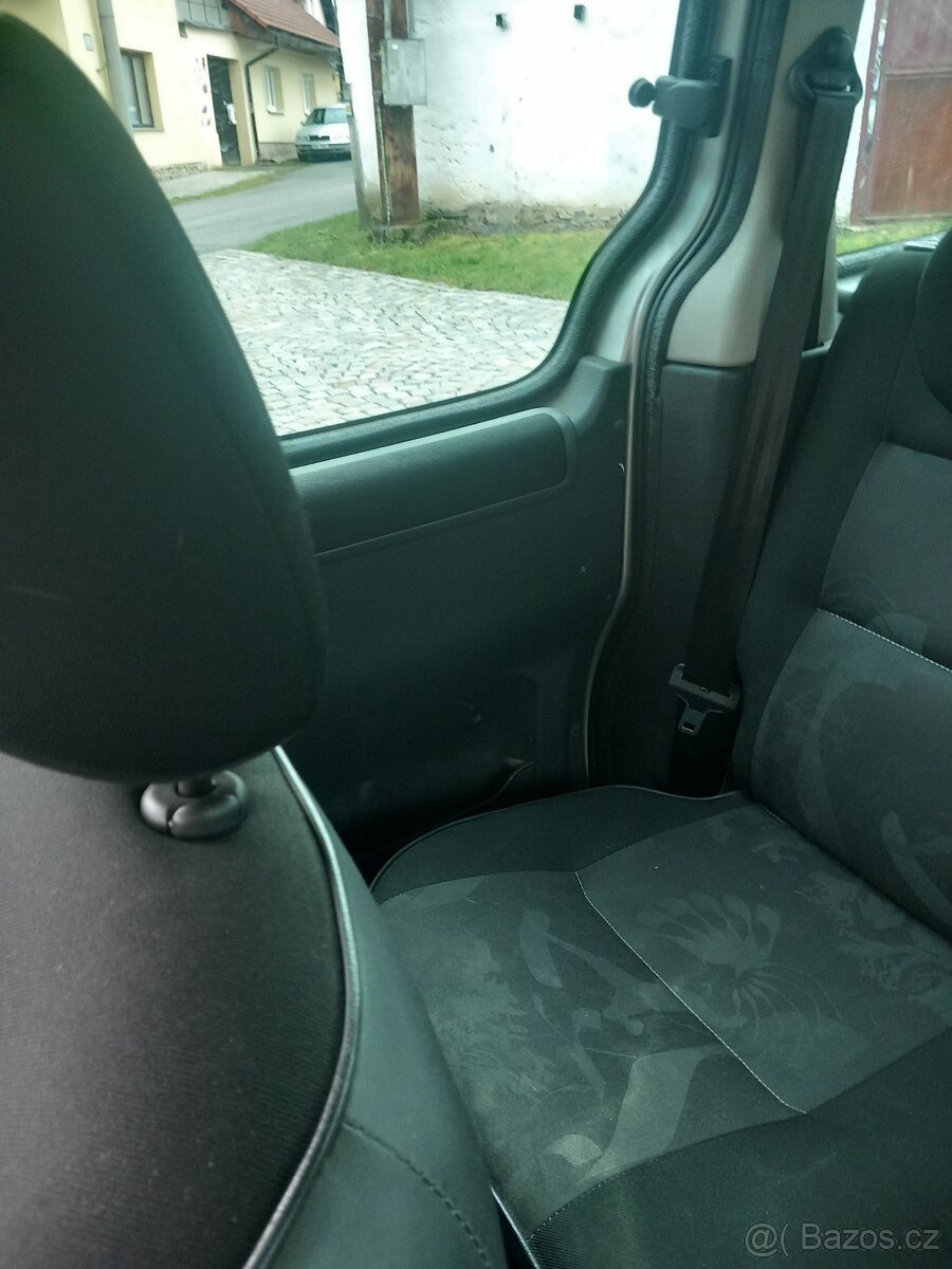PEUGEOT PARTNER 1.6HDI 55KW 2007 1.MAJITEL KOUPENO NOVÉ V ČR - 11