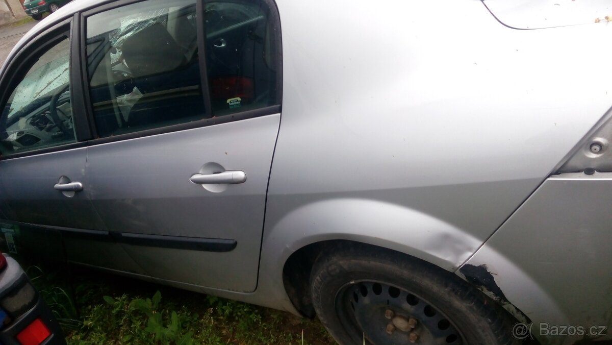 Renault Megane 1,6 16V r.v. 2003 - náhradní díly - 11