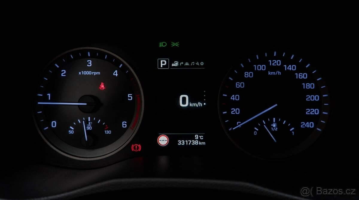 Hyundai Tucson 1.7 CRDi Premium 7DCT - 11