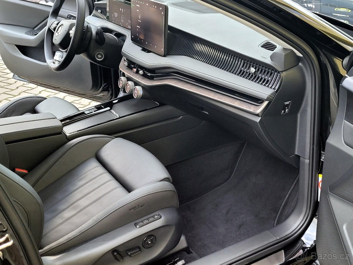 Škoda Superb, 1,5 TSi DSG Laurin&Klement,DPH, málo najeto - 11