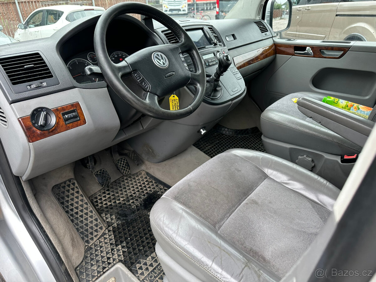 VW MULTIVAN 4motion 2,5TDi 128kw - 11