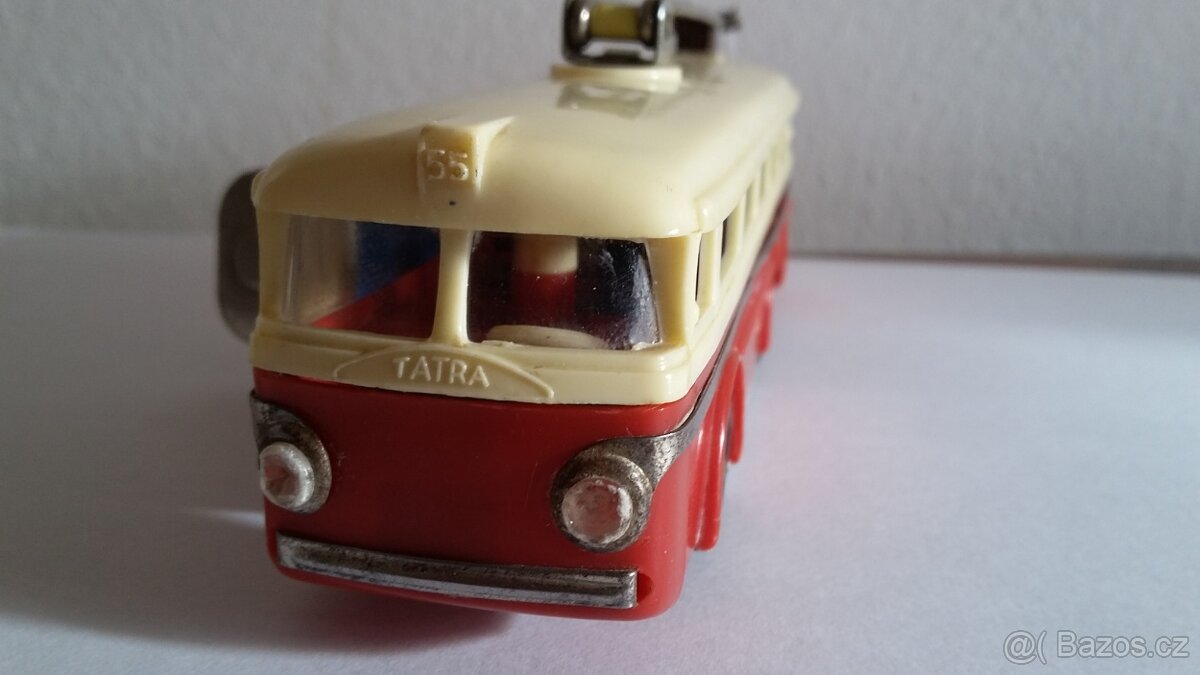Stará hračka Ites trolejbus Tatra T 400 na klíček - 11
