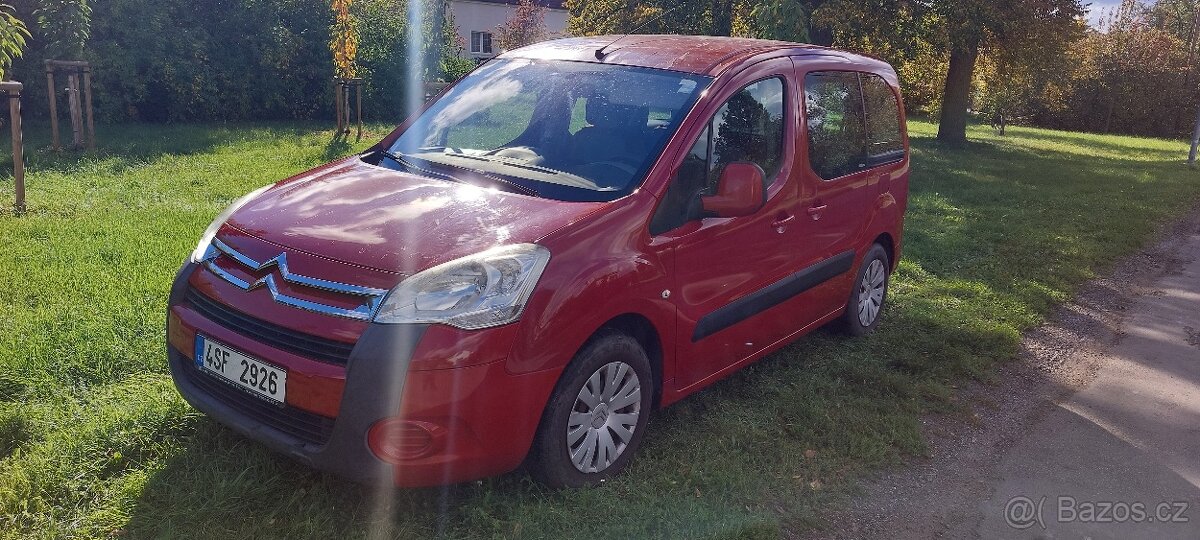 Citroen Berlingo 1,6HDI, 80kw Multispace - 11