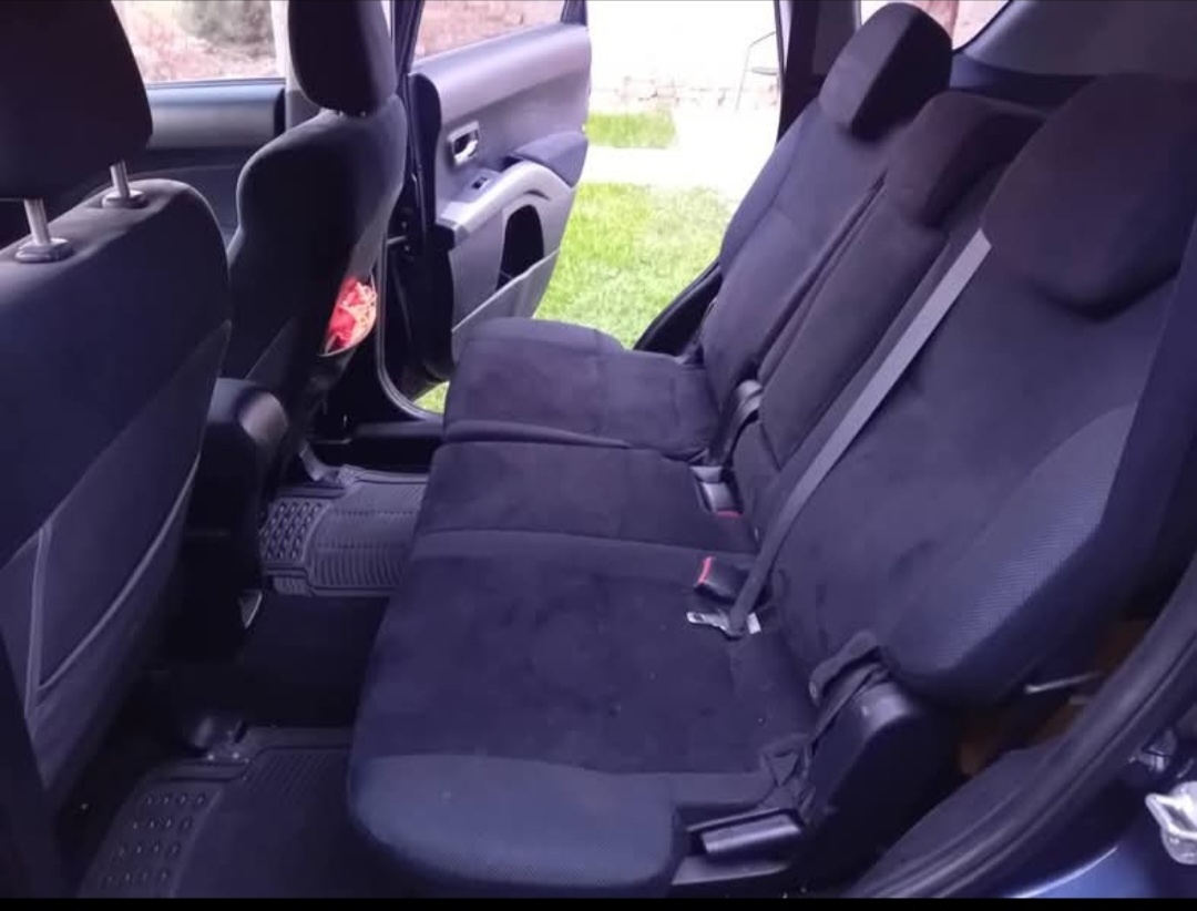 Mitsubishi Outlander - 11