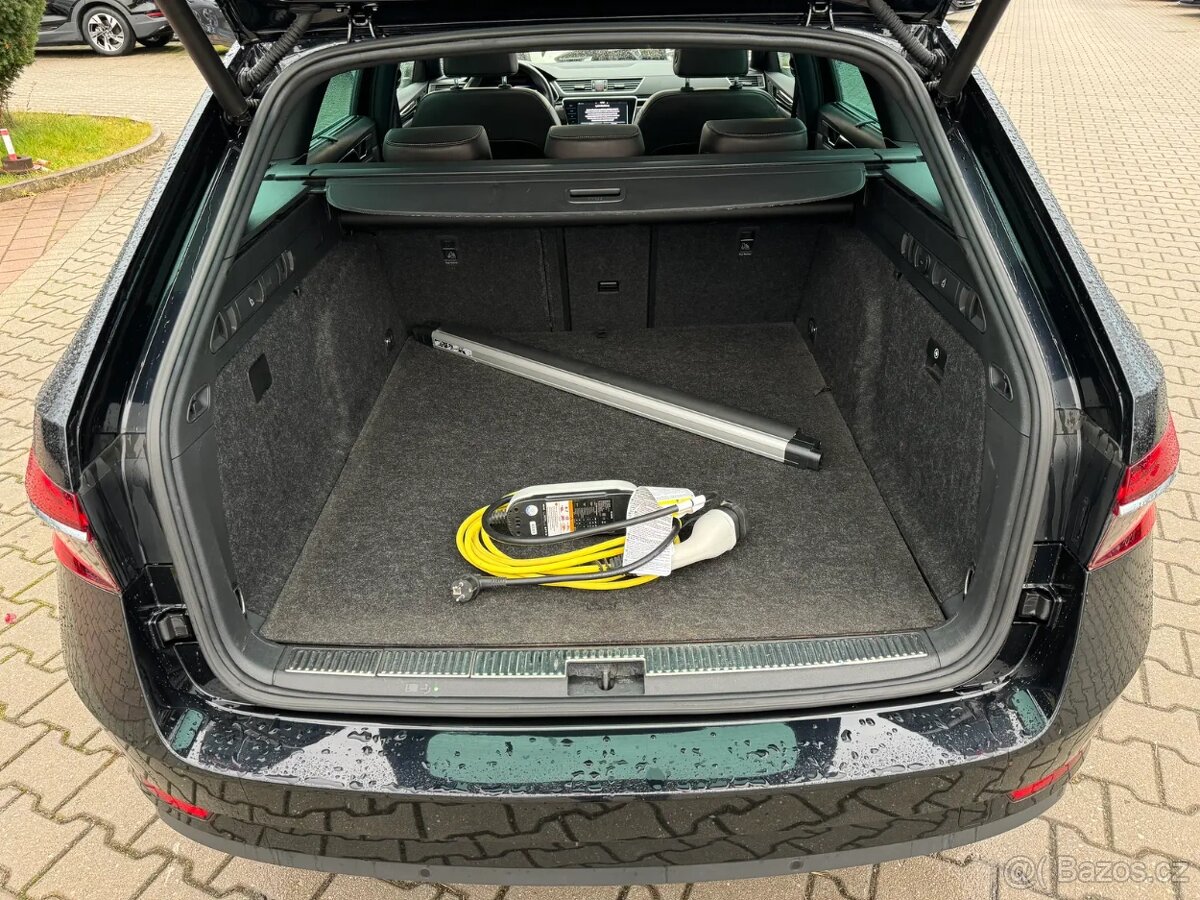 Škoda Superb iV L&K TSI 160kw/tažné/panorama/360°kamery - 11