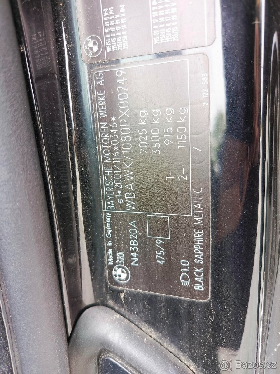 BMW 320i E93 - manual - cabrio - kůže - 11