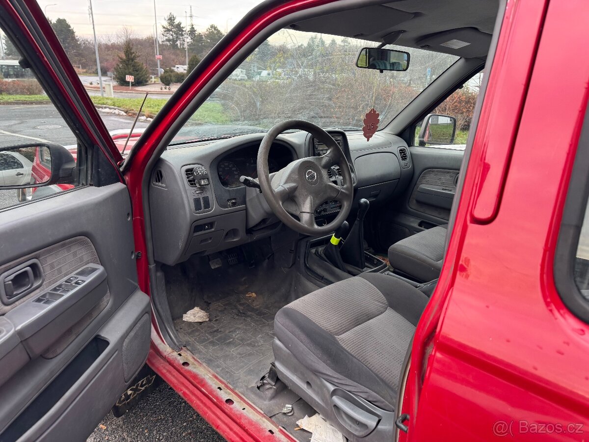 Nissan Navara np300 - 11